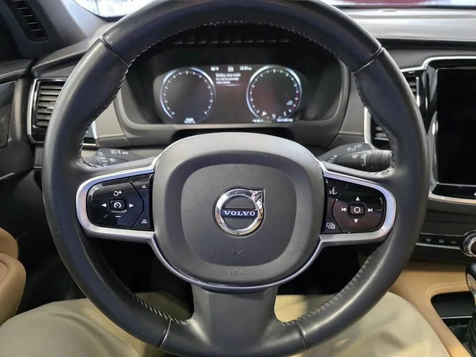 2022 Volvo XC90 2nd Gen - Image 12 of 17