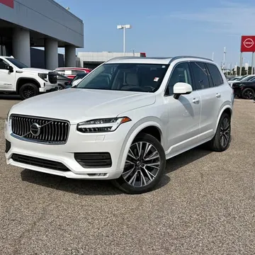 2022 Volvo XC90 T6 Momentum Sport Utility 4D