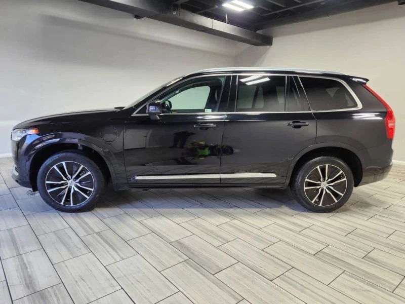 2022 Volvo XC90 2nd Gen - Image 2 of 12