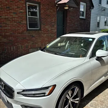 2022 Volvo S60 B5 Inscription
