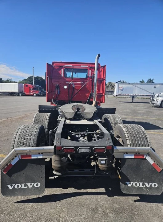 2022 Volvo - Image 12 of 20