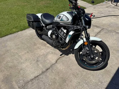 2022 Vulcan 650S
