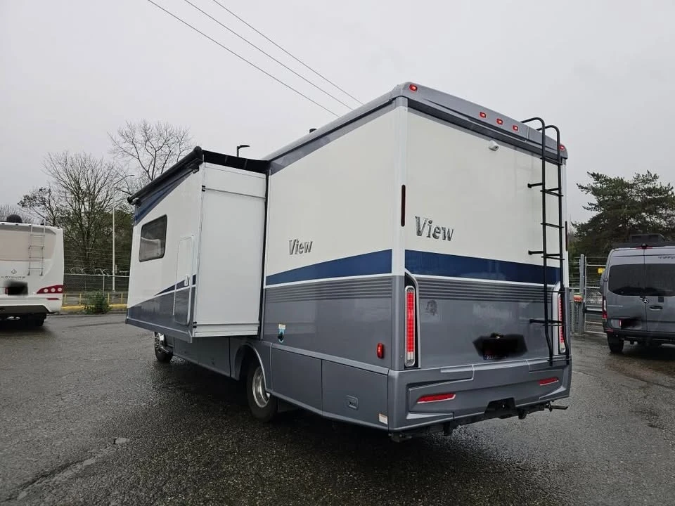 2022 Winnebago - Image 5 of 20