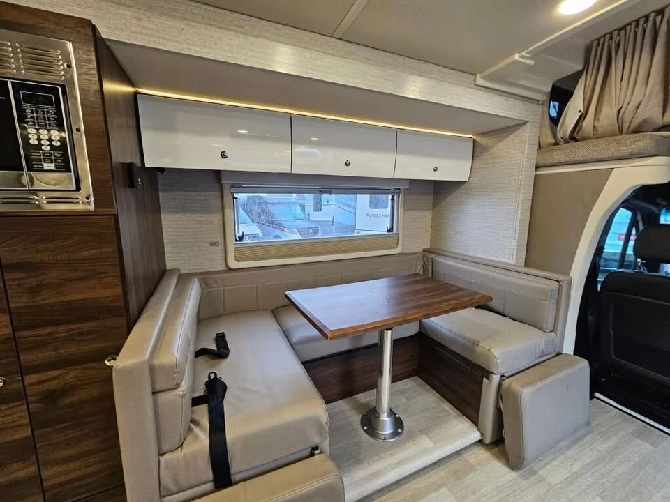 2022 Winnebago - Image 14 of 20