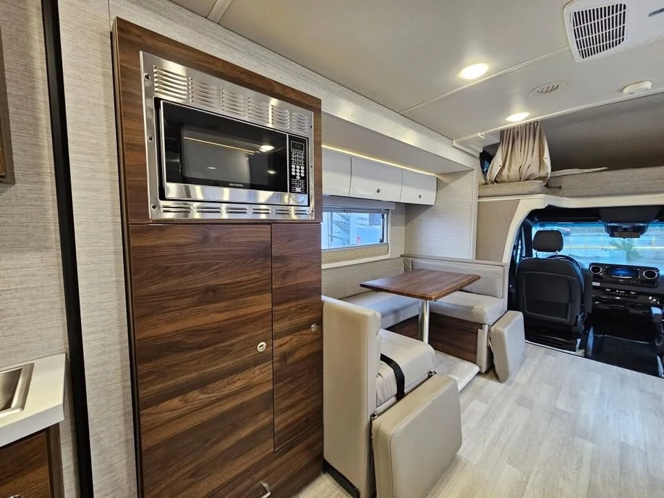 2022 Winnebago - Image 12 of 20