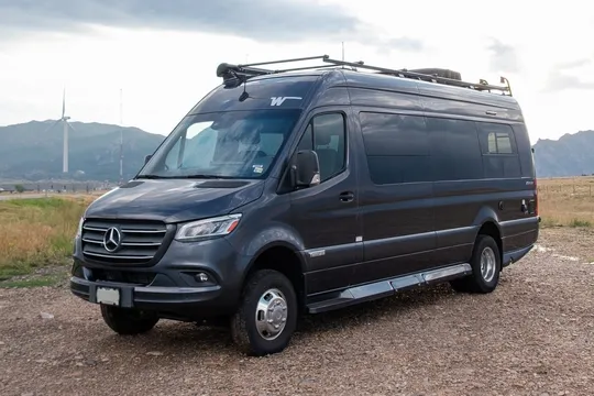 2022 Winnebago Era 70A 4×4