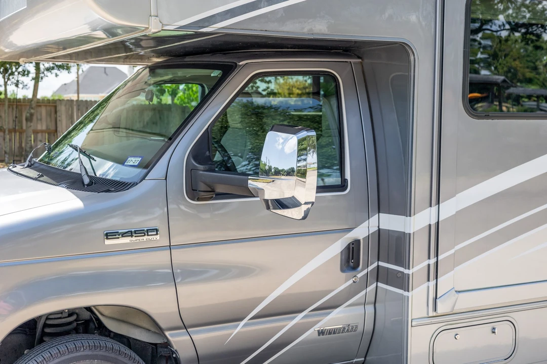 2022 Winnebago - Image 23 of 31