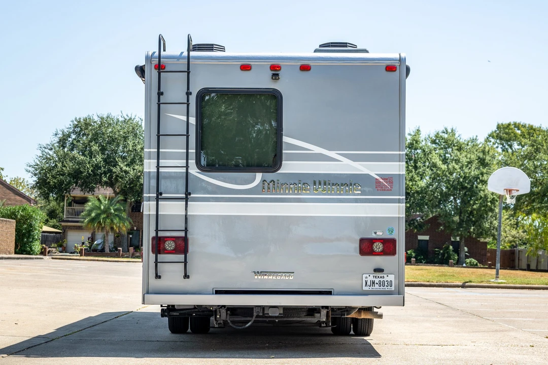 2022 Winnebago - Image 6 of 31