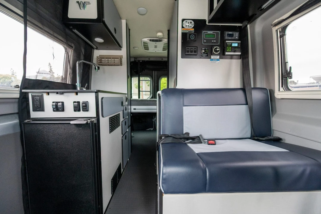 2022 Mercedes-Benz VS30 Sprinter - Image 4 of 9