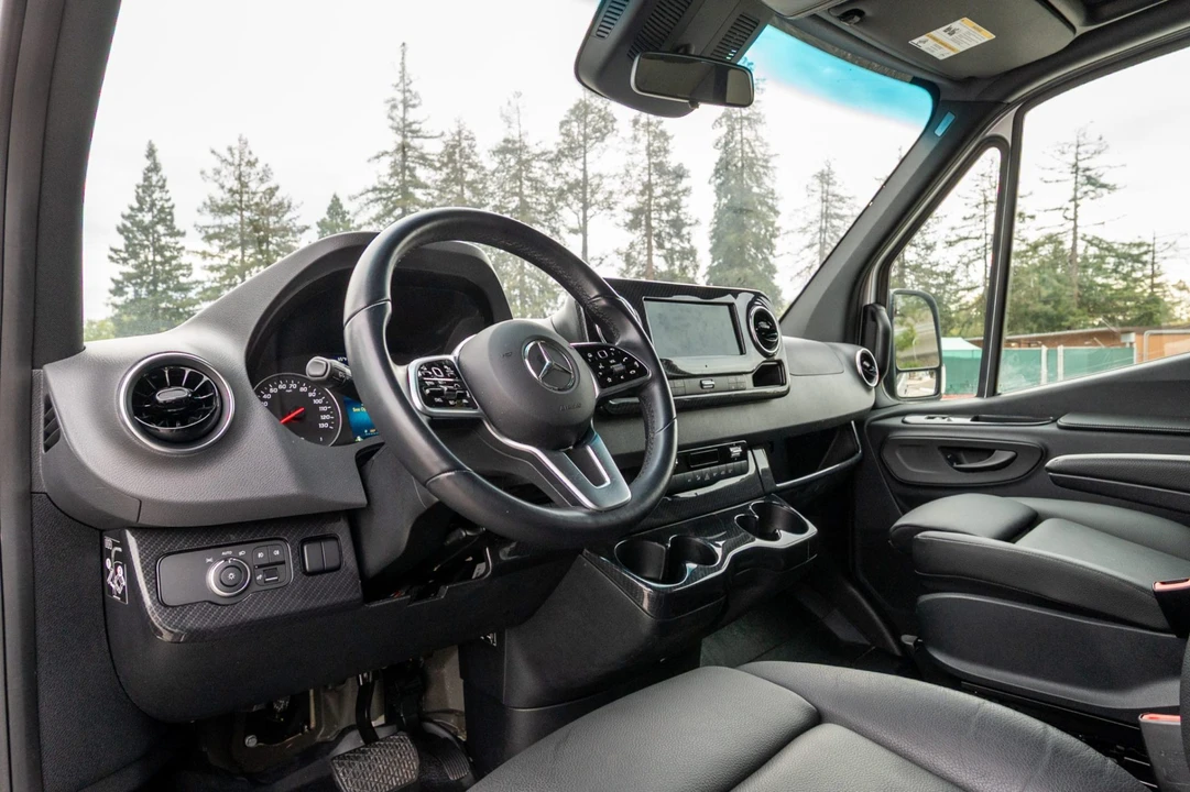 2022 Mercedes-Benz VS30 Sprinter - Image 7 of 9