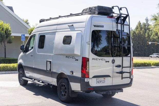 2022 Winnebago - Image 2 of 9