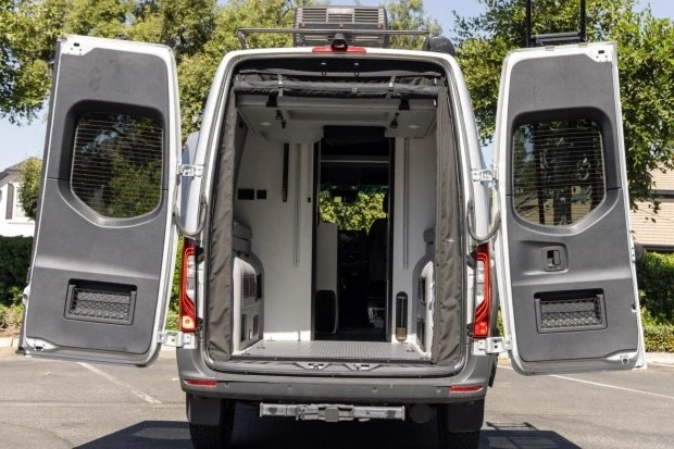 2022 Winnebago - Image 5 of 9