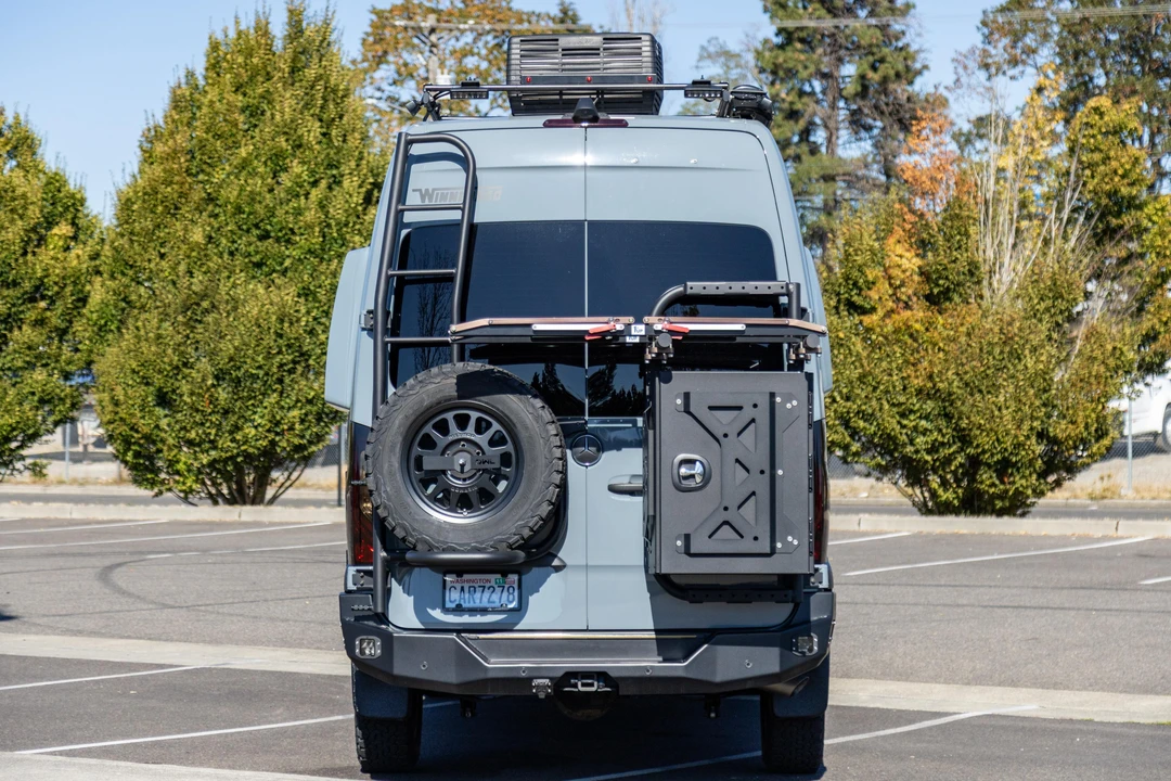 2020 Winnebago - Image 15 of 31