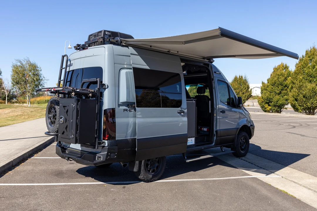 2020 Winnebago - Image 4 of 31