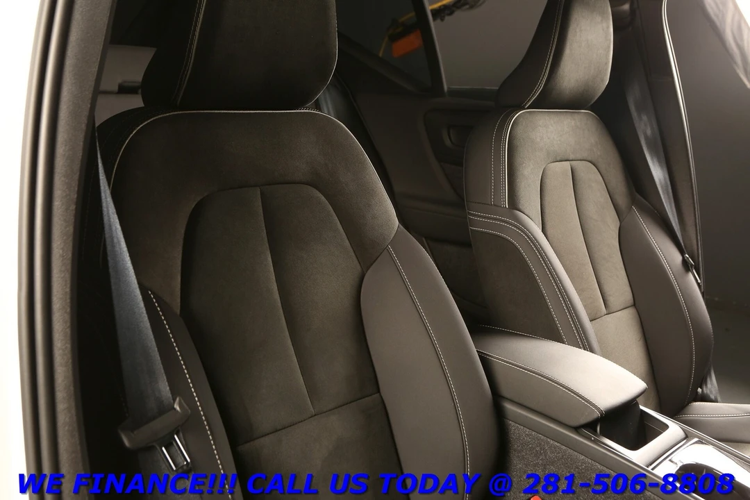 2022 Volvo XC40 - Image 19 of 21