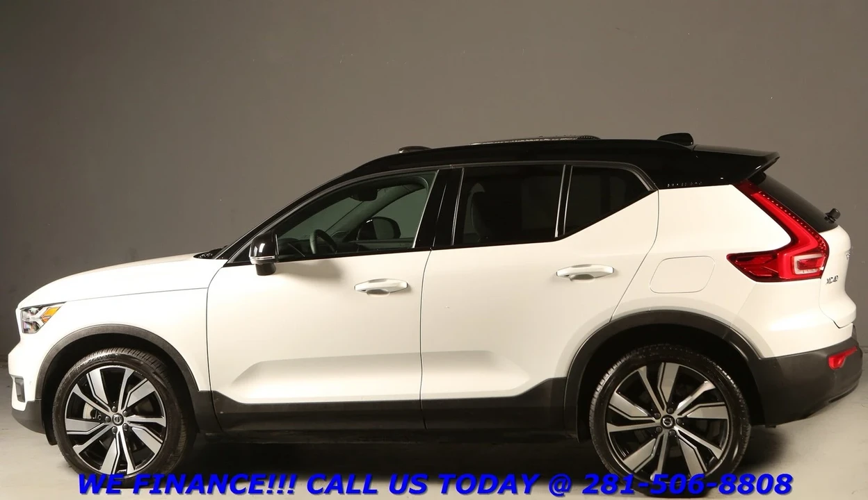2022 Volvo XC40 - Image 4 of 21