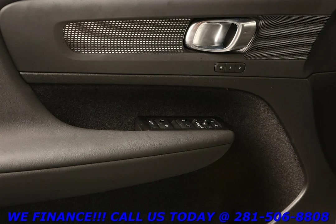 2022 Volvo XC40 - Image 9 of 21