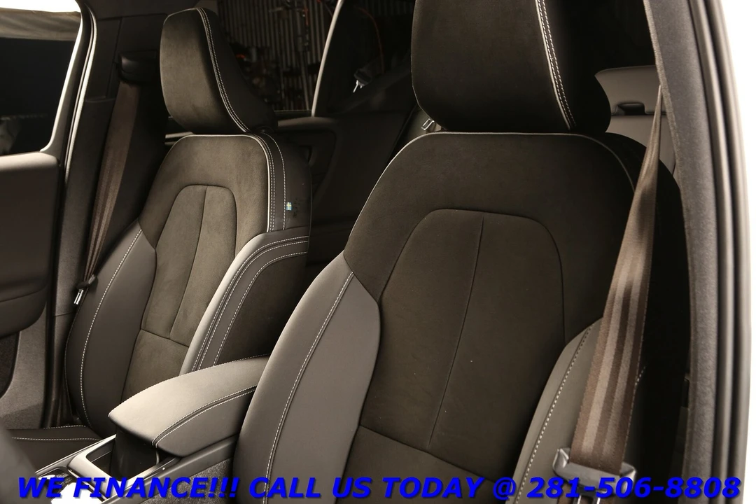 2022 Volvo XC40 - Image 12 of 21