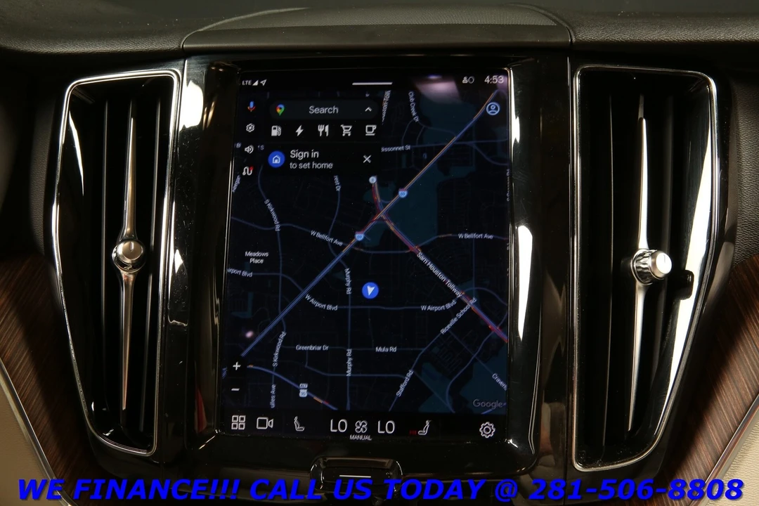 2022 Volvo XC60 2nd Gen - Image 18 of 21