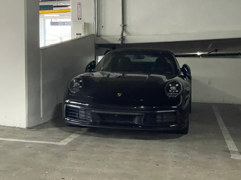 2022 Porsche 992 Targa 4 & 4S - Image 2 of 8