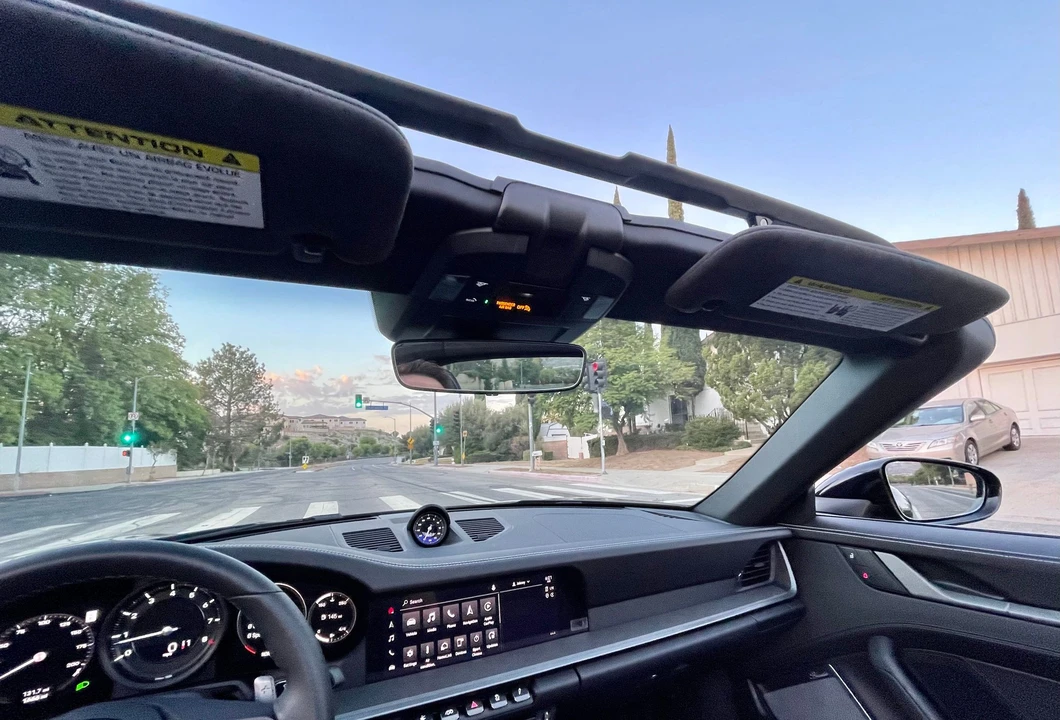 2022 Porsche 992 Targa 4 & 4S - Image 7 of 8