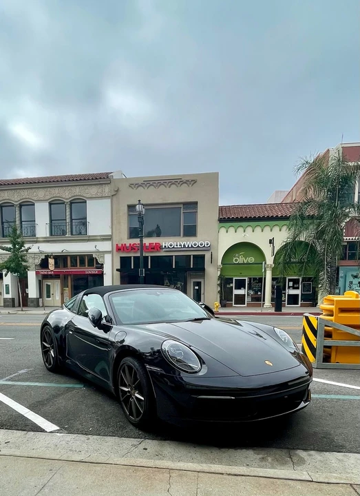 2022 Porsche 992 Targa 4 & 4S - Image 4 of 8