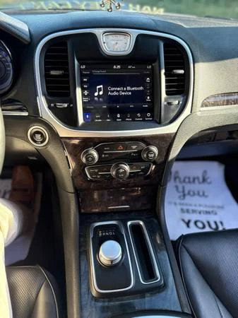 2022 Chrysler 300 (2005-2023) - Image 2 of 15