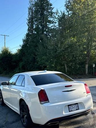 2022 Chrysler 300 (2005-2023) - Image 14 of 15