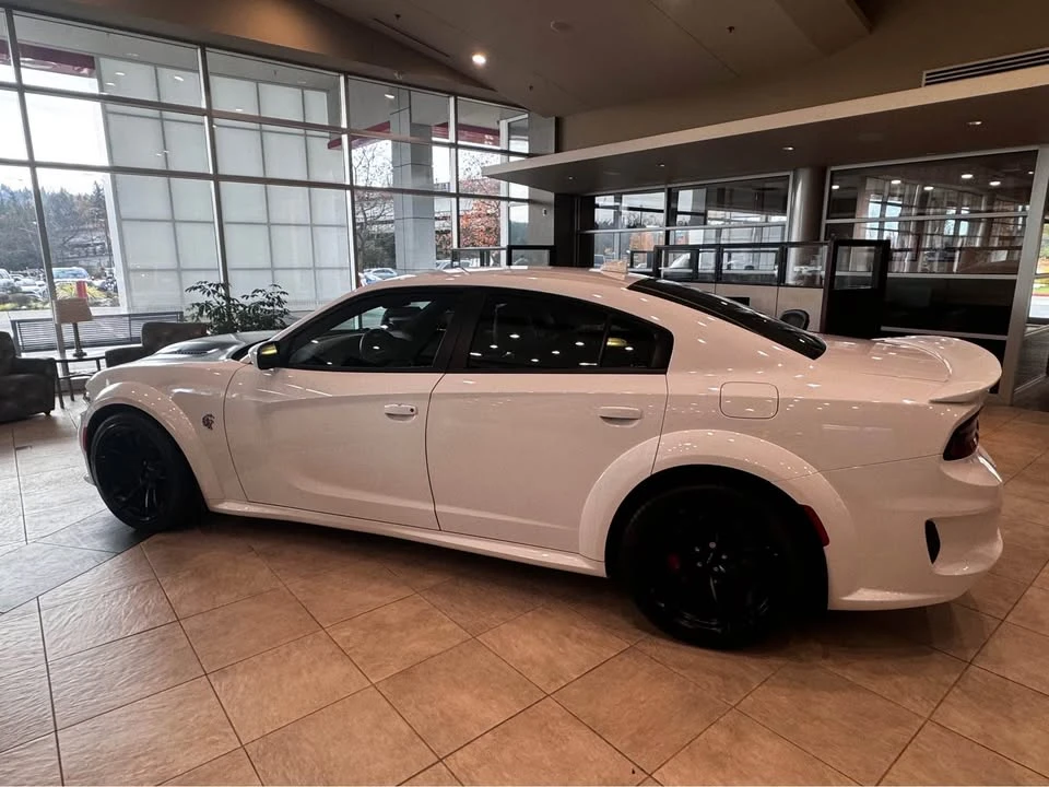 2022 Dodge Charger SRT Hellcat 7th Gen - Image 4 of 10