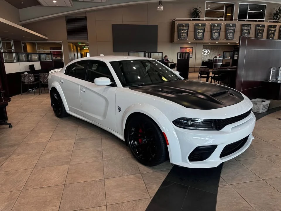 2022 Dodge Charger SRT Hellcat 7th Gen - Image 2 of 10
