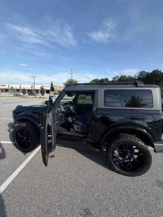 2022 Ford Bronco 6th Gen - Image 15 of 24