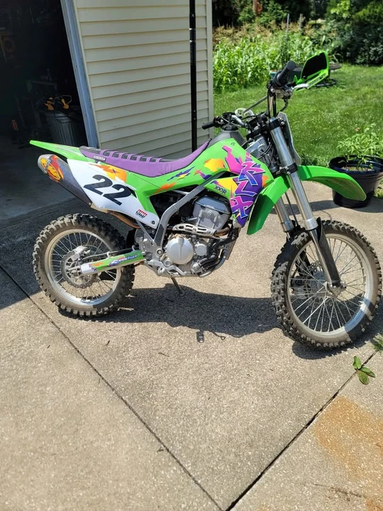 2022 Kawasaki - Image 2 of 3