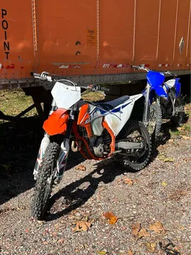 2022 ktm 250 xcf,comes with title 4,000 obo