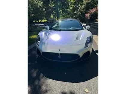 2022 Maserati MC20 - Image 2 of 8