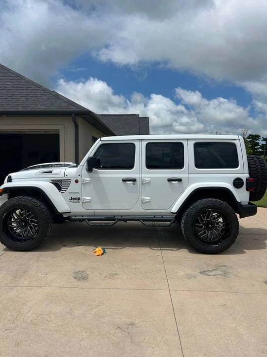 2022 Jeep JL Wrangler - Image 14 of 16