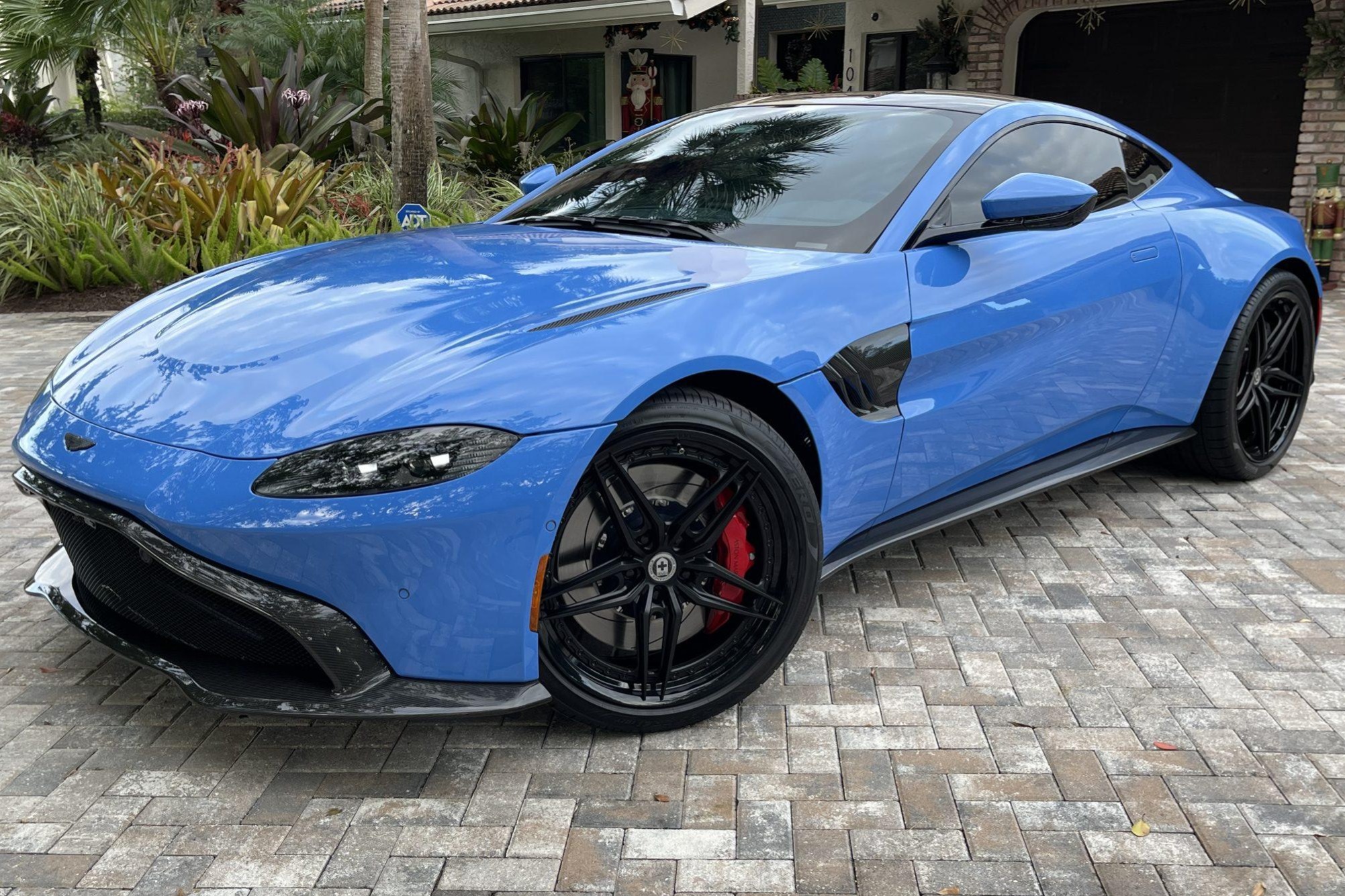 2022 Aston Martin Vantage V8 Coupe
