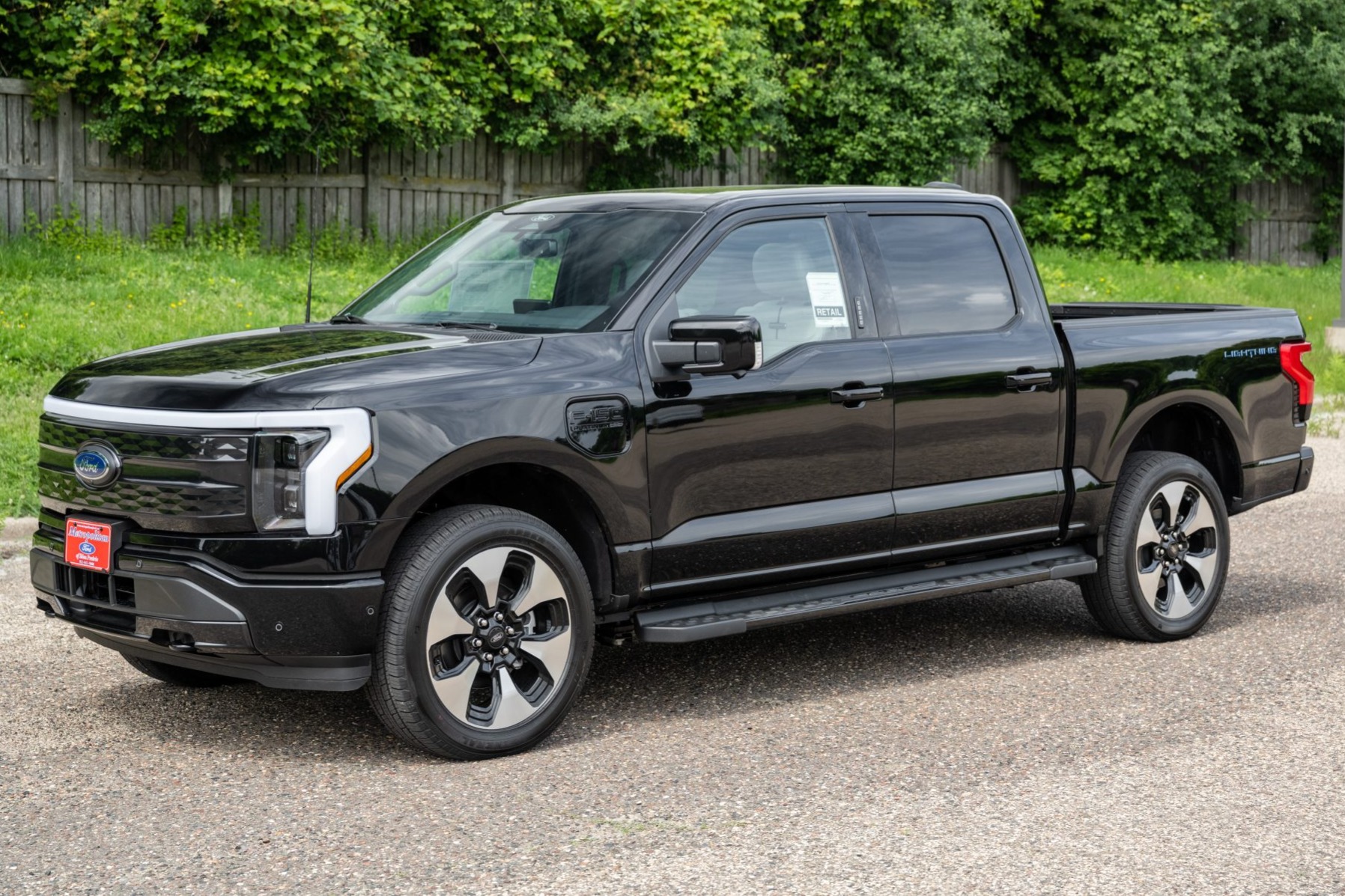 2022 Ford F-150 Lightning Platinum