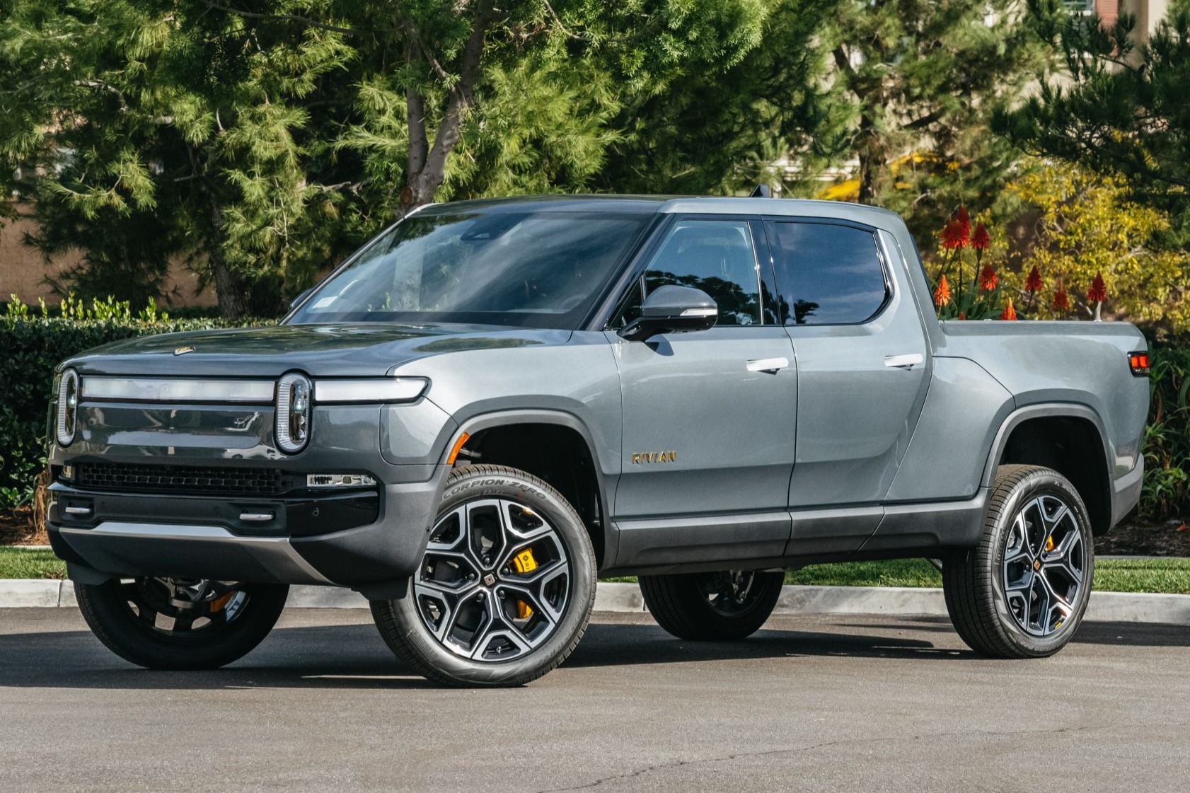 2022 Rivian R1T Adventure Edition Quad-Motor