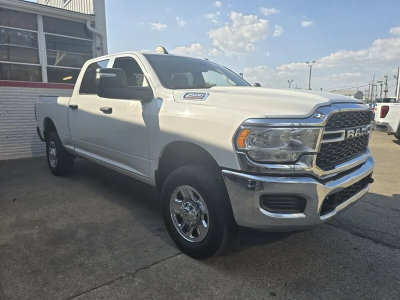 2023 Ram 2500 - Image 3 of 4