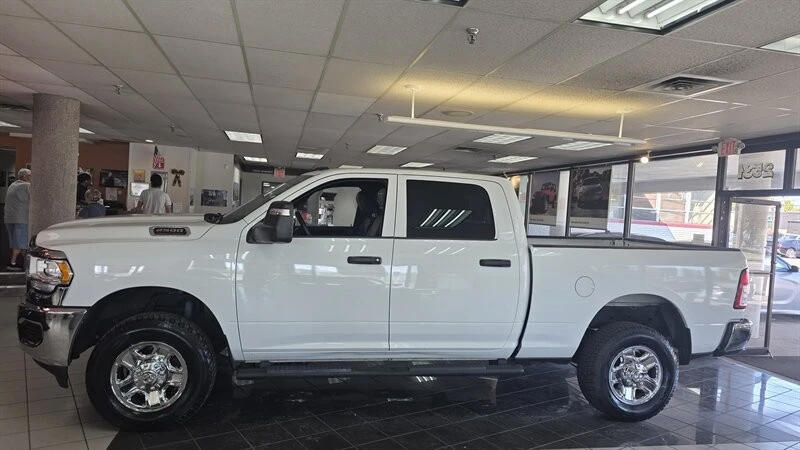 2023 Ram 2500 - Image 2 of 4