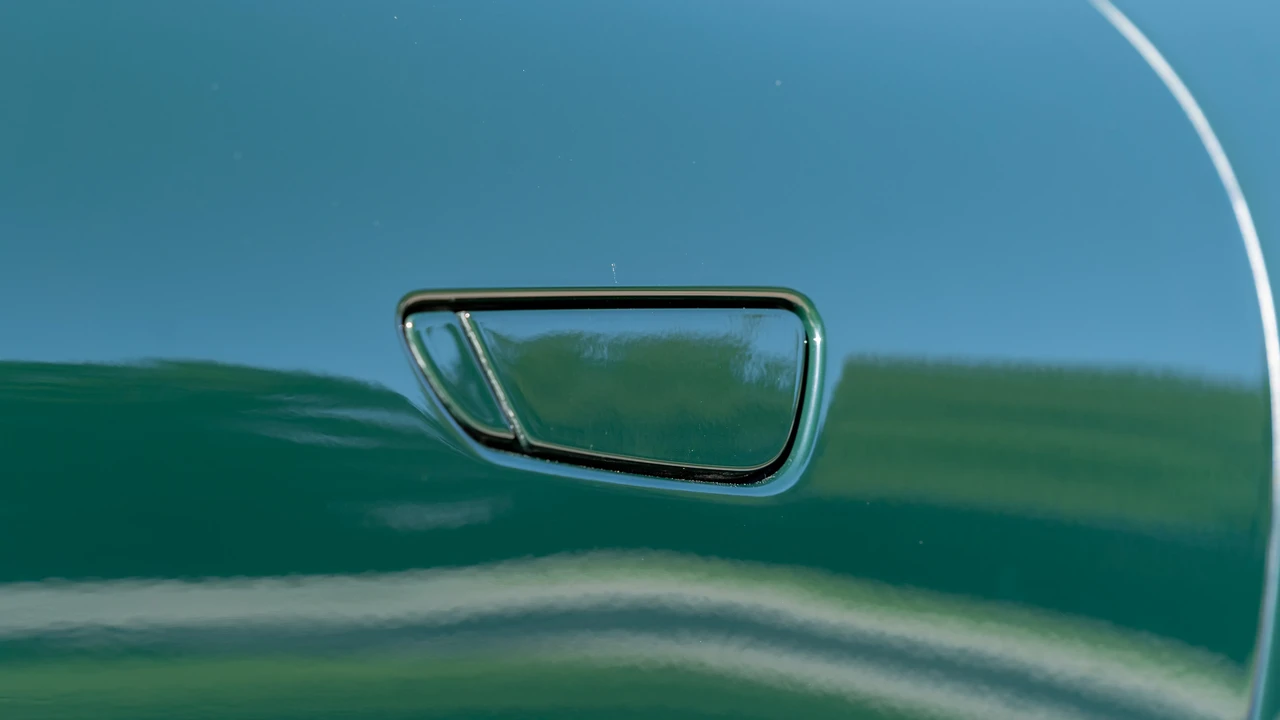 2023 Ferrari Roma - Image 25 of 31