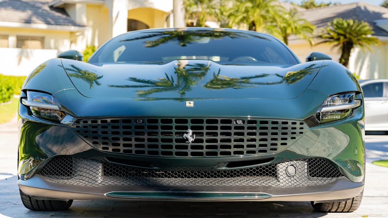 2023 Ferrari Roma - Image 10 of 31