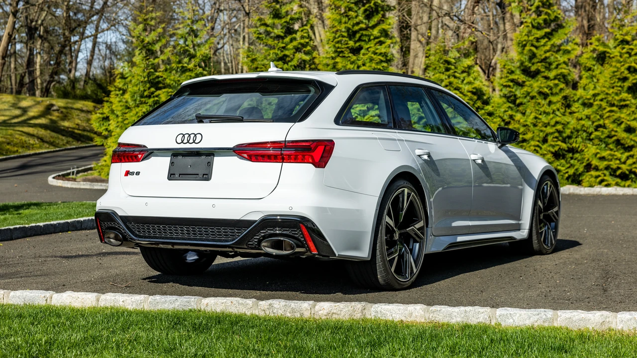 2023 Audi C8 RS6 - Image 6 of 31