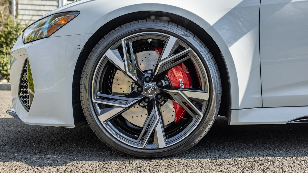 2023 Audi C8 RS6 - Image 30 of 31