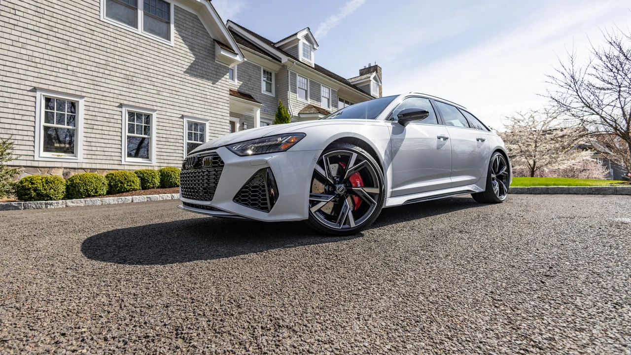 2023 Audi C8 RS6 - Image 10 of 31
