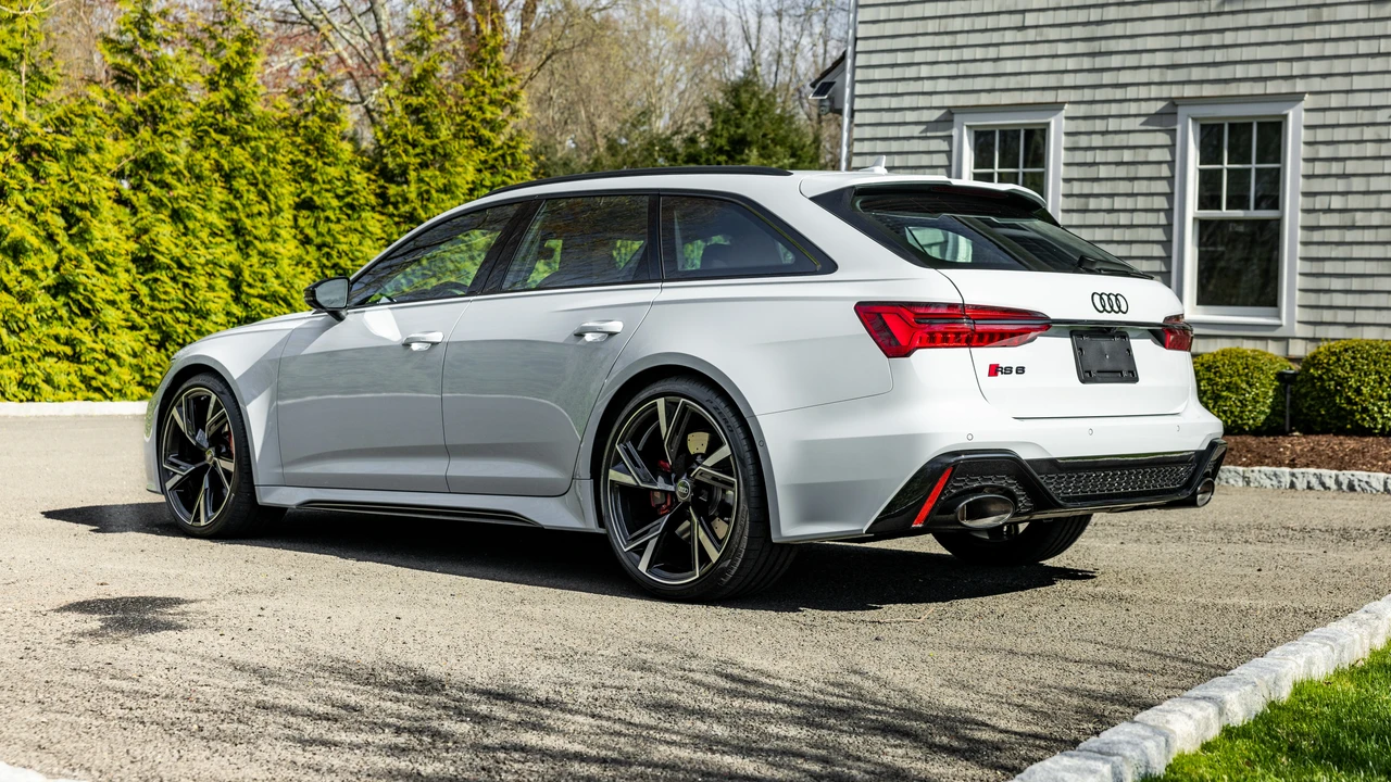 2023 Audi C8 RS6 - Image 8 of 31