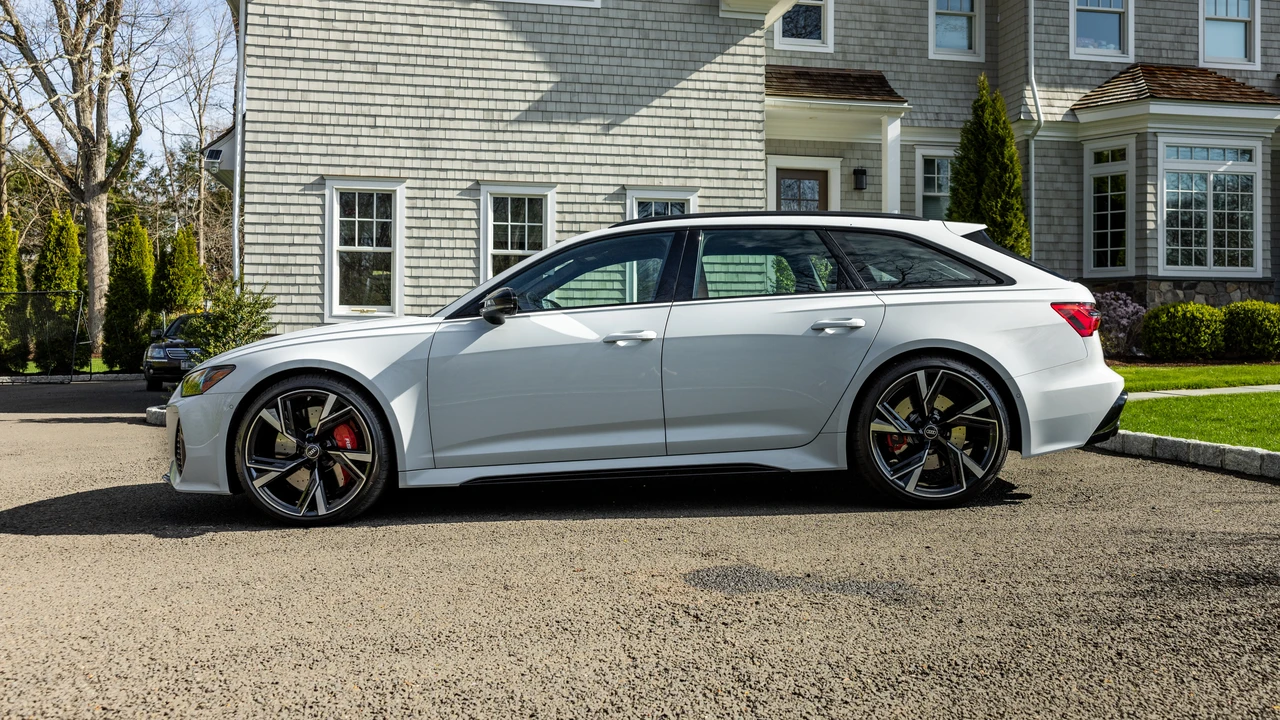 2023 Audi C8 RS6 - Image 9 of 31