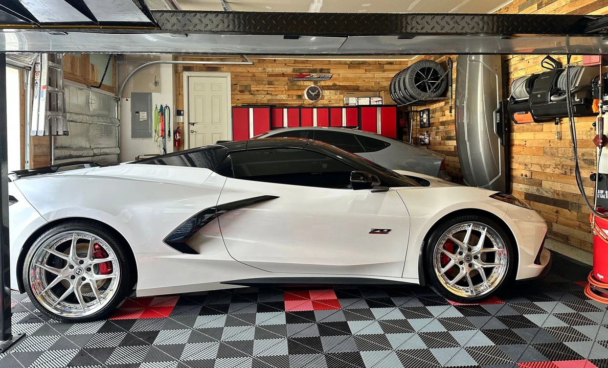2023 Chevrolet Corvette C8 - Image 14 of 30