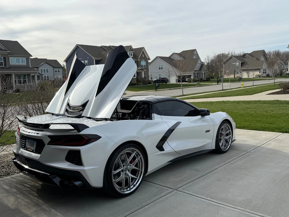 2023 Chevrolet Corvette C8 - Image 12 of 30