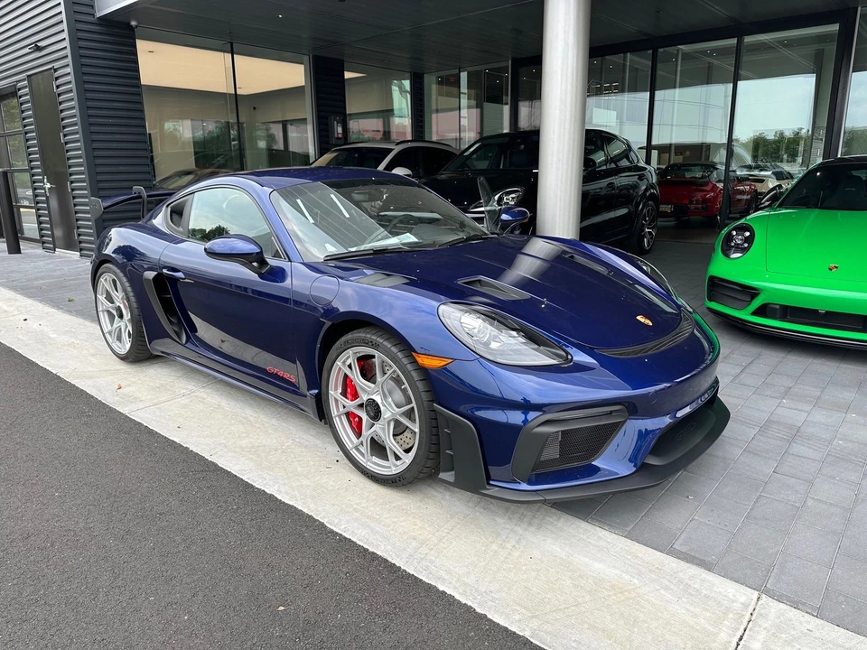 2023 Porsche 718 Cayman GT4 RS - Image 7 of 12